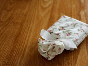 emballage cadeau tissu