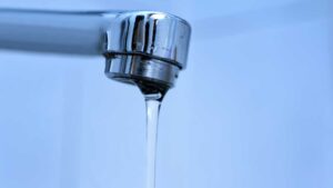 Robinet d'eau qui coule